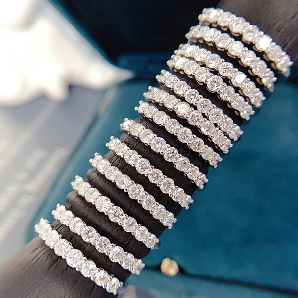 Custom Design 18K White Gold Wedding Luxury Diamond Rings Jewelry for Women Ring Diamond, White gold (rose gold, yellow are avaliable)
Custom Design 18K White Gold Wedding Luxury Diamond Rings Jewelry for Women Ring Diamond, White gold (rose gold, yellow are avaliable)