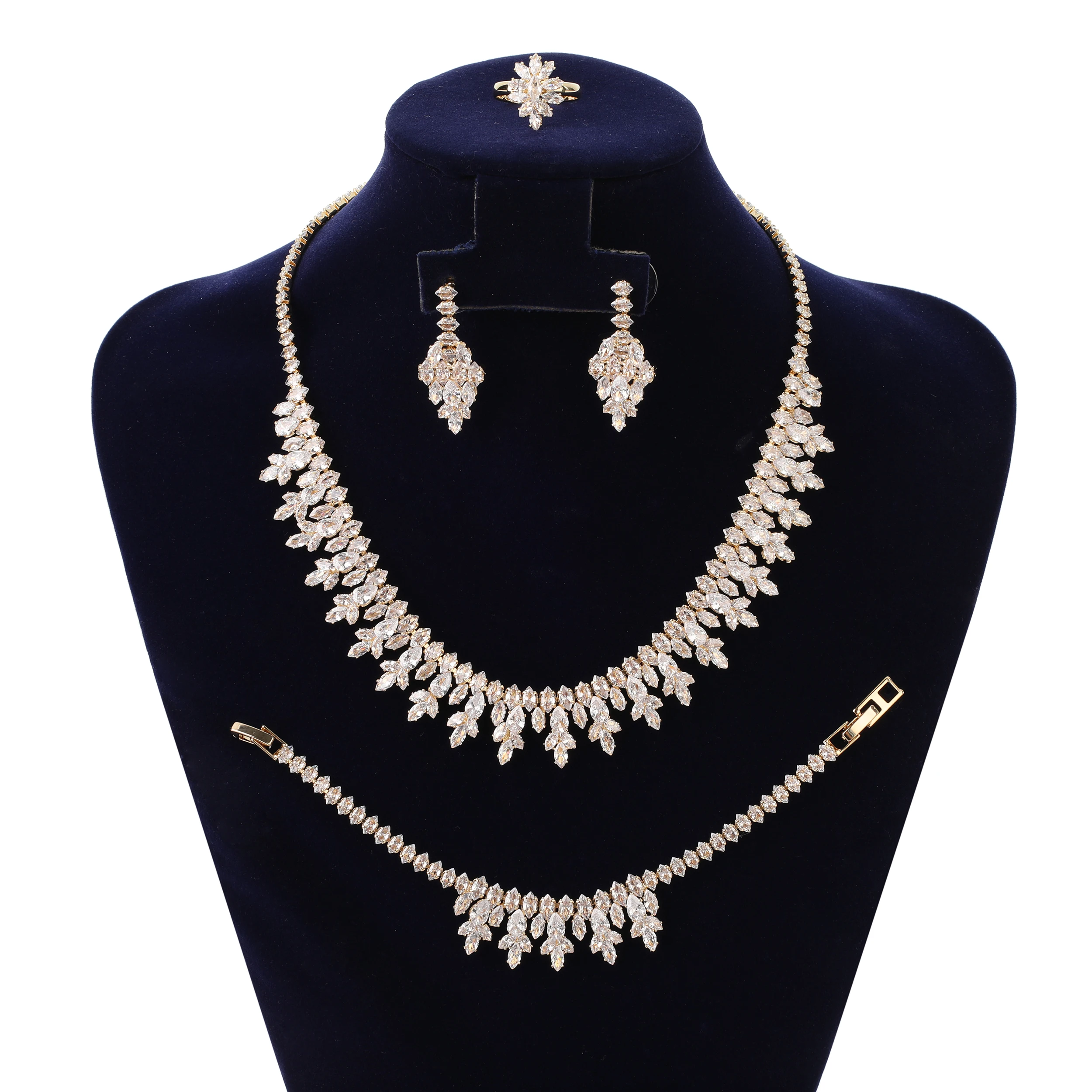 Echsio Wholesale Simple Classic Design CZ Zircon Jewelry Set In Stock Brass Romantic Wedding Accessories For Women BN7931
Echsio Wholesale Simple Classic Design CZ Zircon Jewelry Set In Stock Brass Romantic Wedding Accessories For Women BN7931