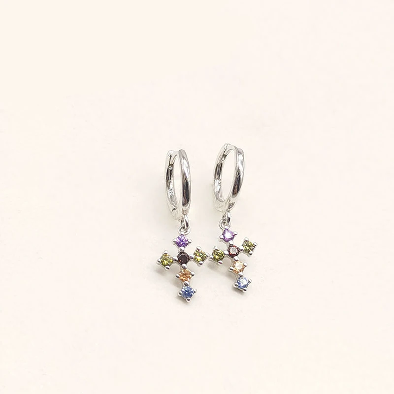 S925 Sterling Silver Diamond Cross Earrings European and American Hip-Hop Punk Earrings Wholesale
S925 Sterling Silver Diamond Cross Earrings European and American Hip-Hop Punk Earrings Wholesale