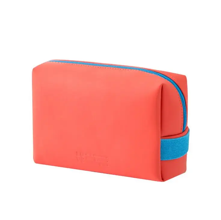New Fashion Design Beauty Cosmetic Bag Women Portable PU Leather Makeup Bag Waterproof Pouch with Zipper, Customized color
New Fashion Design Beauty Cosmetic Bag Women Portable PU Leather Makeup Bag Waterproof Pouch with Zipper, Customized color