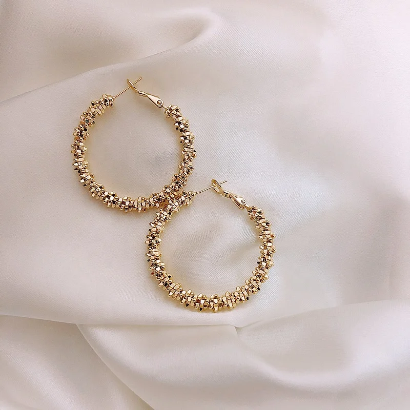 China factory direct wholesale women jewelry 925 silver needle gold plated hoop earrings for party
China factory direct wholesale women jewelry 925 silver needle gold plated hoop earrings for party