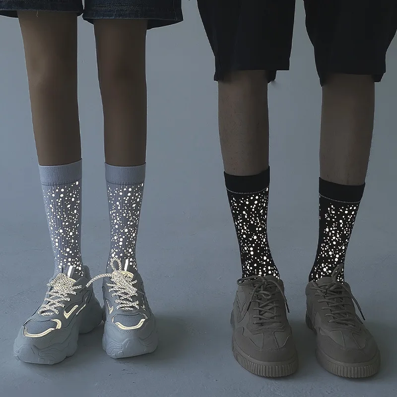 amazon hotsale ins popular Reflective knee socks black white cotton lovers socks unisex star light women men crew socks
amazon hotsale ins popular Reflective knee socks black white cotton lovers socks unisex star light women men crew socks