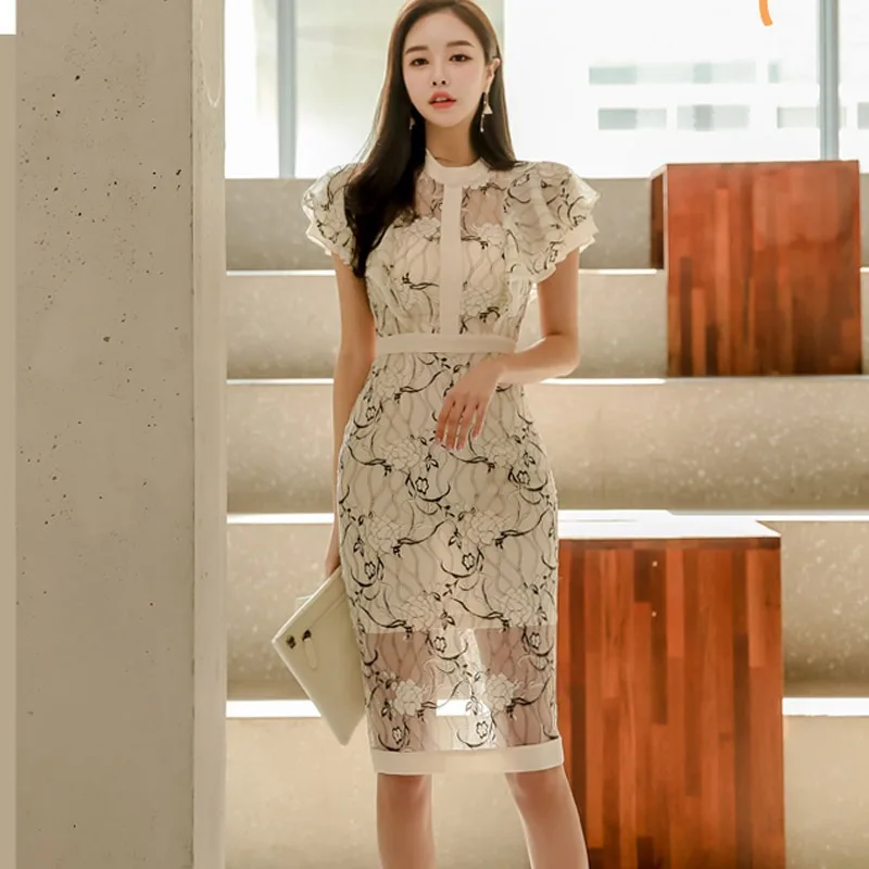 2020 Summer Lace Printing Ruffle Dresses Women's Fashion Casual Floral Puff Sleeve Dress
2020 Summer Lace Printing Ruffle Dresses Women's Fashion Casual Floral Puff Sleeve Dress