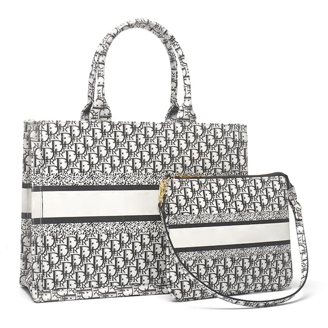 French style pillow saddle bag Leather Handbag Ladies Famous Luxury Brand Ladies Printed shoulder Bag ladies designer handbags
French style pillow saddle bag Leather Handbag Ladies Famous Luxury Brand Ladies Printed shoulder Bag ladies designer handbags