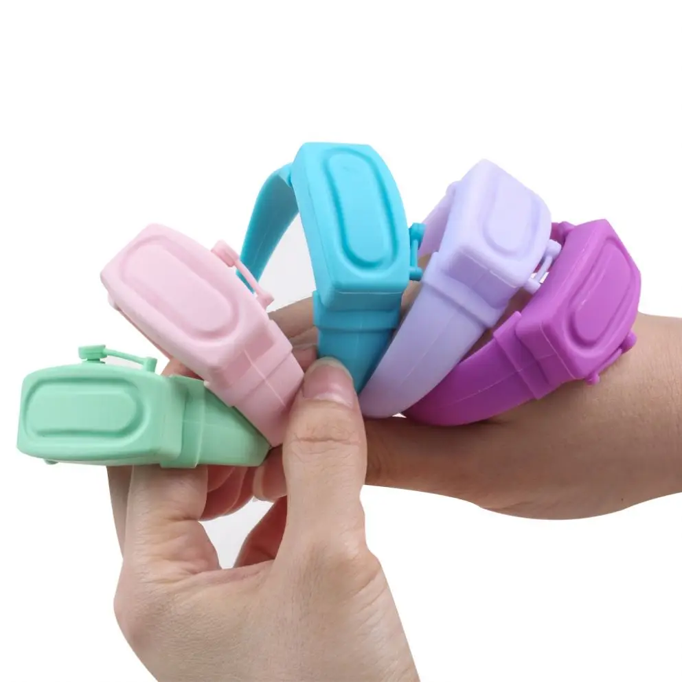 2022 Hot Sale Wholesale Price Silicone Hand Sanitizer Bracelet Band, Red,red,gray,blue,green ,purple or customized color
2022 Hot Sale Wholesale Price Silicone Hand Sanitizer Bracelet Band, Red,red,gray,blue,green ,purple or customized color