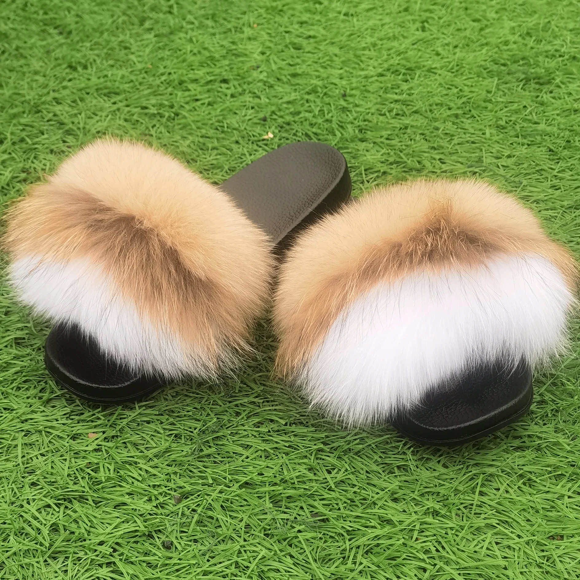 Factory Price Women Furry Warm Sandals Pvc Sole Soft Luxury Fur Slippers, Customized color
Factory Price Women Furry Warm Sandals Pvc Sole Soft Luxury Fur Slippers, Customized color