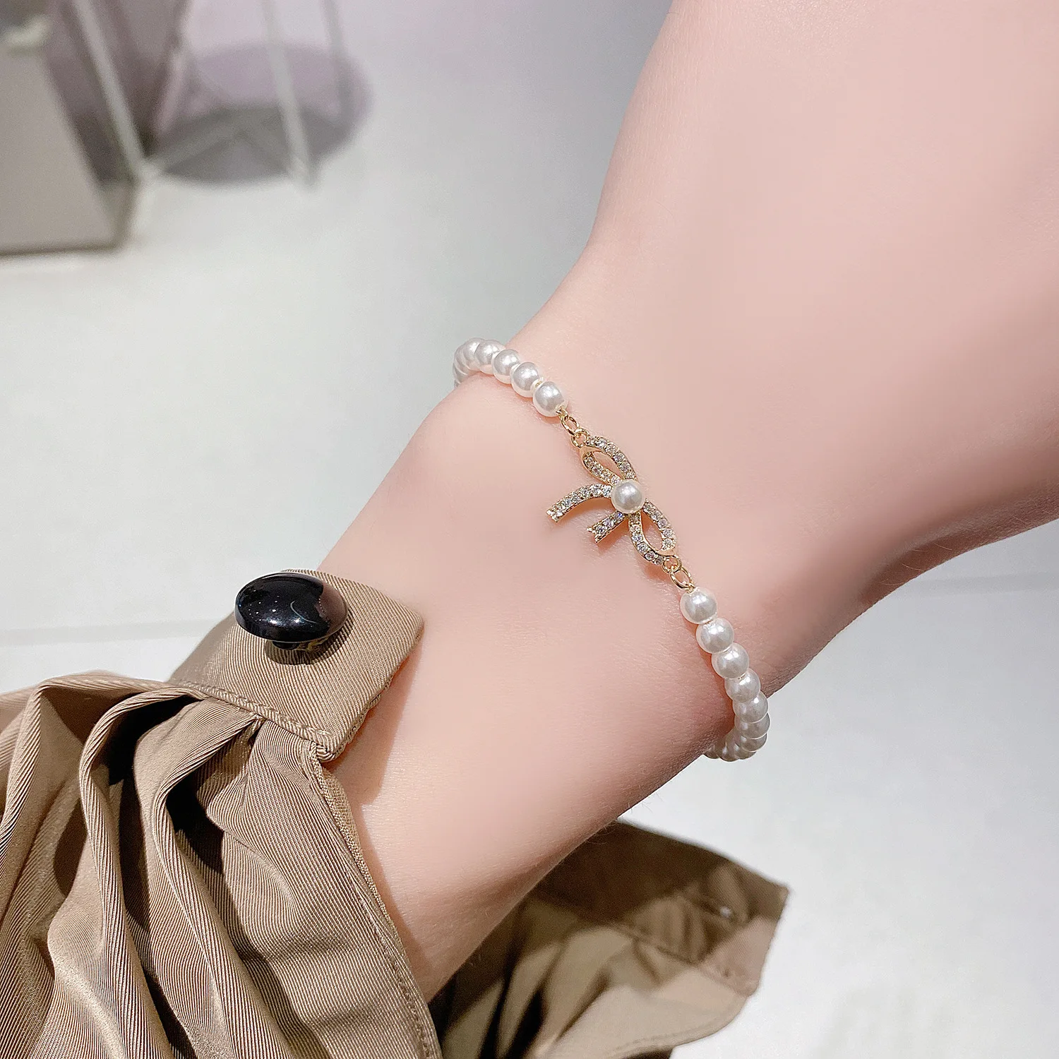 Elegant Jewelry Beaded Chain Bow Tie Bracelet Micro Paved Cubic Zircon Pearl Bownot Bracelet
Elegant Jewelry Beaded Chain Bow Tie Bracelet Micro Paved Cubic Zircon Pearl Bownot Bracelet