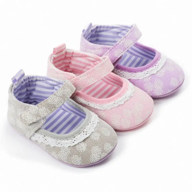 Factory Wholesale new lace solid first walker home anti slip autumn girl baby princess shoes, Purple/pink/grey
Factory Wholesale new lace solid first walker home anti slip autumn girl baby princess shoes, Purple/pink/grey