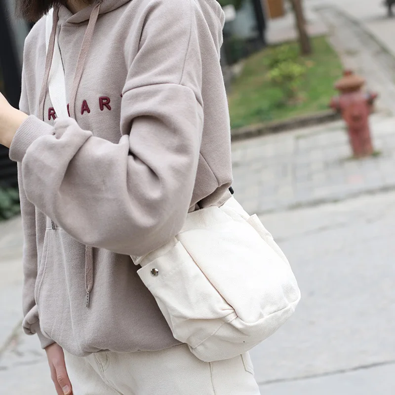 literary single shoulder small bag custom fashion plain bag student crossbody canvas bag Wholesale, Customized
literary single shoulder small bag custom fashion plain bag student crossbody canvas bag Wholesale, Customized