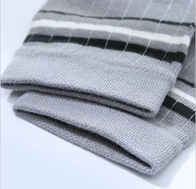 VK543-Men's socks five-finger socks, Jacquard cotton socks, Spring and autumn winter horizontal cotton socks thin section of soc
VK543-Men's socks five-finger socks, Jacquard cotton socks, Spring and autumn winter horizontal cotton socks thin section of soc
