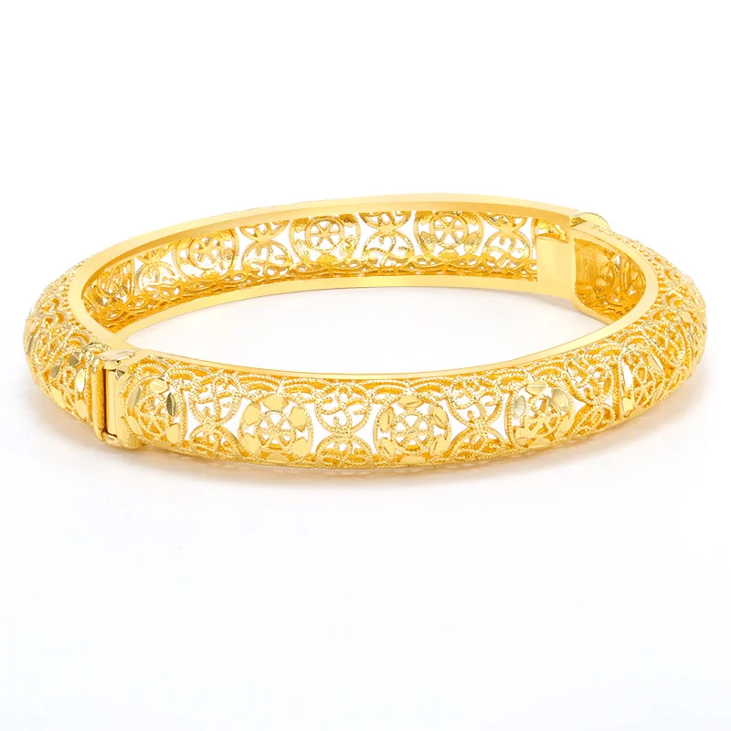 Wholesales Fashion Simple Style Fancy Pattern Gold Plated Hollow Bangles For Women
Wholesales Fashion Simple Style Fancy Pattern Gold Plated Hollow Bangles For Women