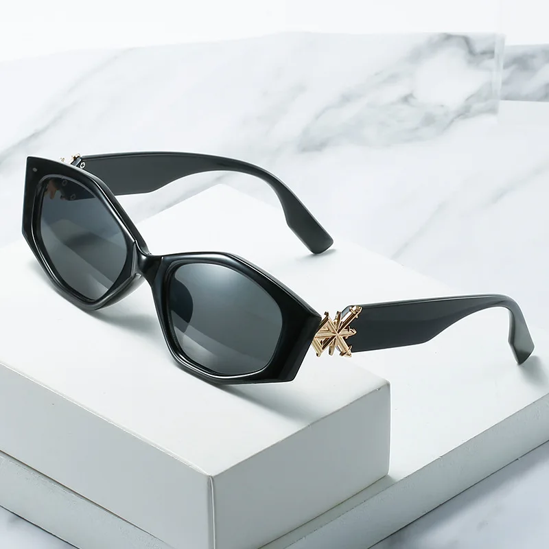 VIFF 8627 Metal Decoration Rectangle Frame Unisex Men Women Sun Glasses Multi Color Shades High Quality Fashion Sunglasses 2021
VIFF 8627 Metal Decoration Rectangle Frame Unisex Men Women Sun Glasses Multi Color Shades High Quality Fashion Sunglasses 2021