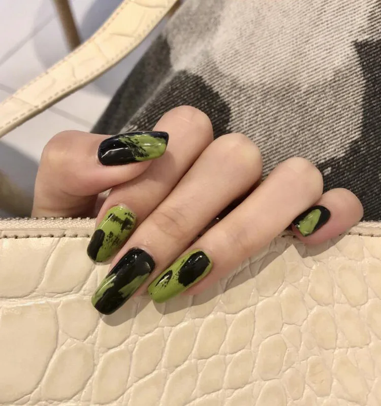 Long flat tip black green future art graffiti trendy press on nails ready to ship press on nails reusable false nails
Long flat tip black green future art graffiti trendy press on nails ready to ship press on nails reusable false nails