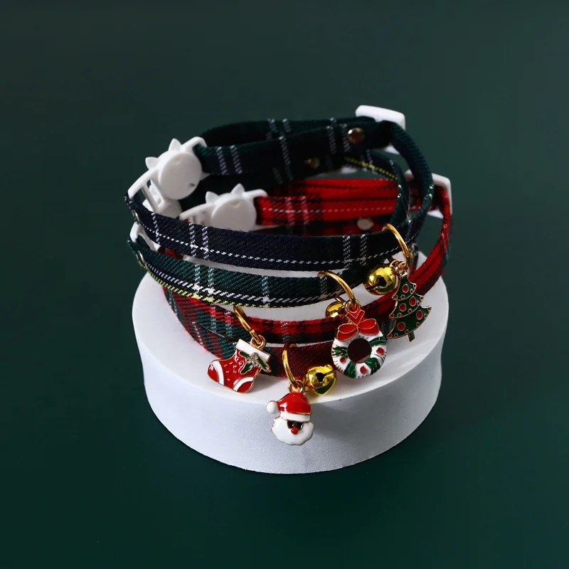 2021 Christmas Luxury Pet Collars Santa Claus Pendant Adjustable Safety Buckle Small Pet Necklace High Quality Dogs Cats Collars
2021 Christmas Luxury Pet Collars Santa Claus Pendant Adjustable Safety Buckle Small Pet Necklace High Quality Dogs Cats Collars