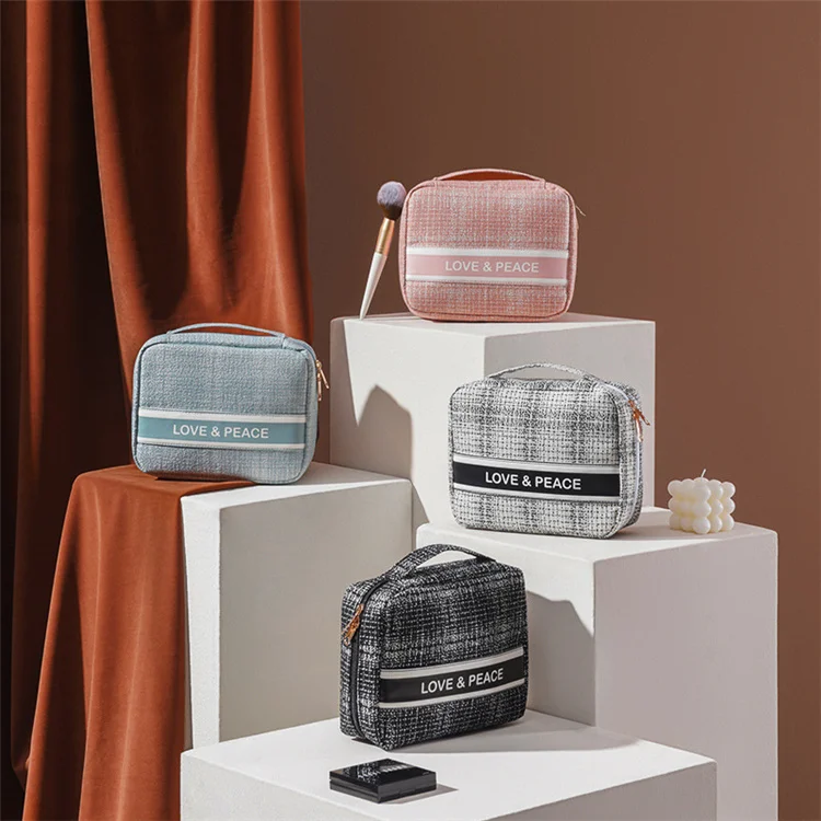 GS139 New Wholesale Fashion Square Travel Makeup Storage Bags Portable Women's Cosmetic bags, Black, white, blue, pink
GS139 New Wholesale Fashion Square Travel Makeup Storage Bags Portable Women's Cosmetic bags, Black, white, blue, pink