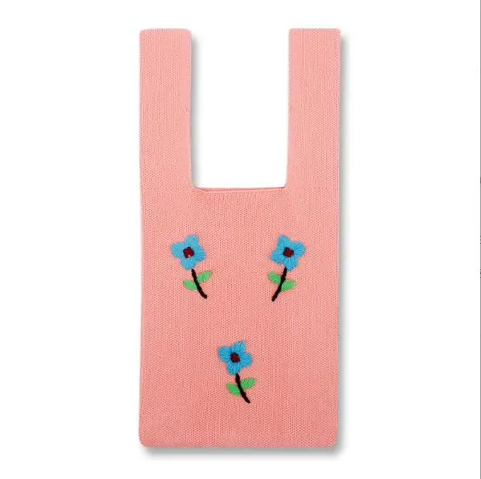 2022 Luxury Embroidered Jacquard Knitted Floral Wool Underarm Handbag Custom Retail Shopping Tote Bags
2022 Luxury Embroidered Jacquard Knitted Floral Wool Underarm Handbag Custom Retail Shopping Tote Bags