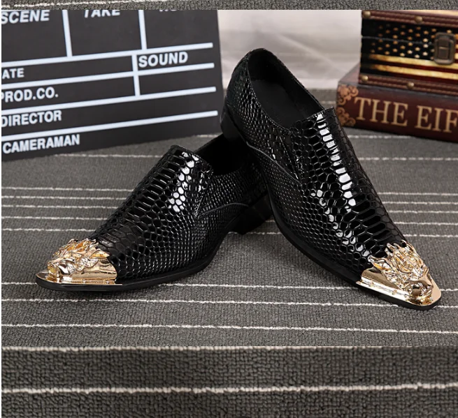 Gold Metal Dress Shoes Luxury Brand Loafers Men Leather Zapatos Hombre Pointy Formal Shoes Men Oxfor Dress Shoes, Black
Gold Metal Dress Shoes Luxury Brand Loafers Men Leather Zapatos Hombre Pointy Formal Shoes Men Oxfor Dress Shoes, Black