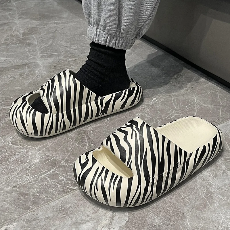Creative New Fashion Wrap Toe Indoor Solid Color Slippers Comfortable Beach Waterproof Non Slip Wear Resistant Eva Hausschuhe
Creative New Fashion Wrap Toe Indoor Solid Color Slippers Comfortable Beach Waterproof Non Slip Wear Resistant Eva Hausschuhe