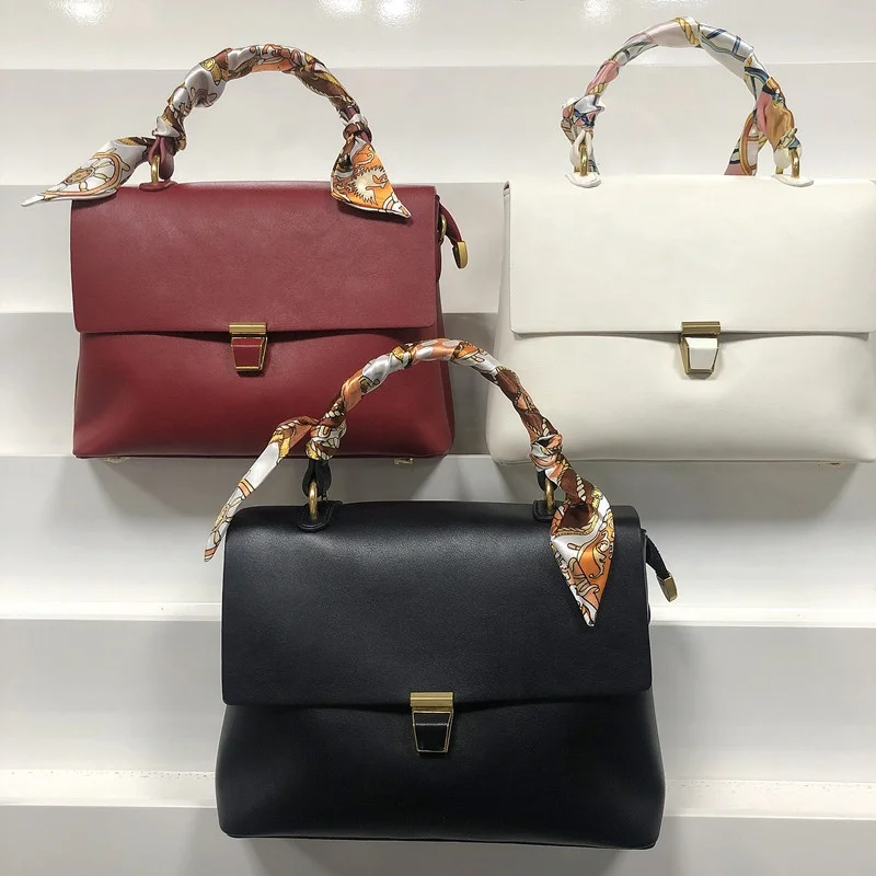 customized fashion elegant crossbody hand bags ladies purse designer luxury leather tote handbags for women
customized fashion elegant crossbody hand bags ladies purse designer luxury leather tote handbags for women