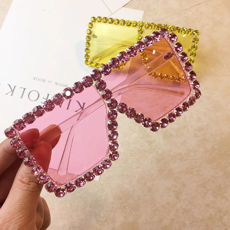 fashion sunglasses newest 2020 trendy luxury metal frame round bling diamond rhinestone women men shades sun glasses sunglasses
fashion sunglasses newest 2020 trendy luxury metal frame round bling diamond rhinestone women men shades sun glasses sunglasses
