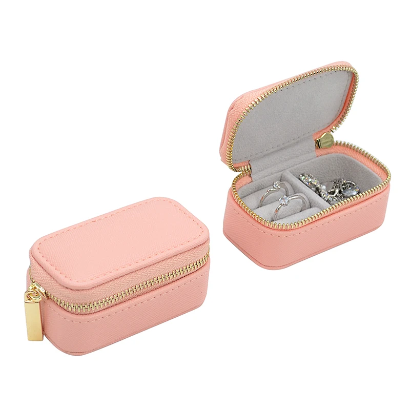 Wholesale Mini Jewelry Gift Pu Ring Box Eco Friendly Pink Pearl Necklace Leather Long Earrings Organizers, Blue/black/red/purple/beige/white/pink
Wholesale Mini Jewelry Gift Pu Ring Box Eco Friendly Pink Pearl Necklace Leather Long Earrings Organizers, Blue/black/red/purple/beige/white/pink