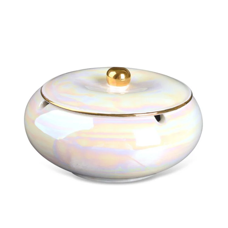 Newest Creative living room office hotel club ashtray European fashion large windproof Ceramic ashtray with cover
Newest Creative living room office hotel club ashtray European fashion large windproof Ceramic ashtray with cover