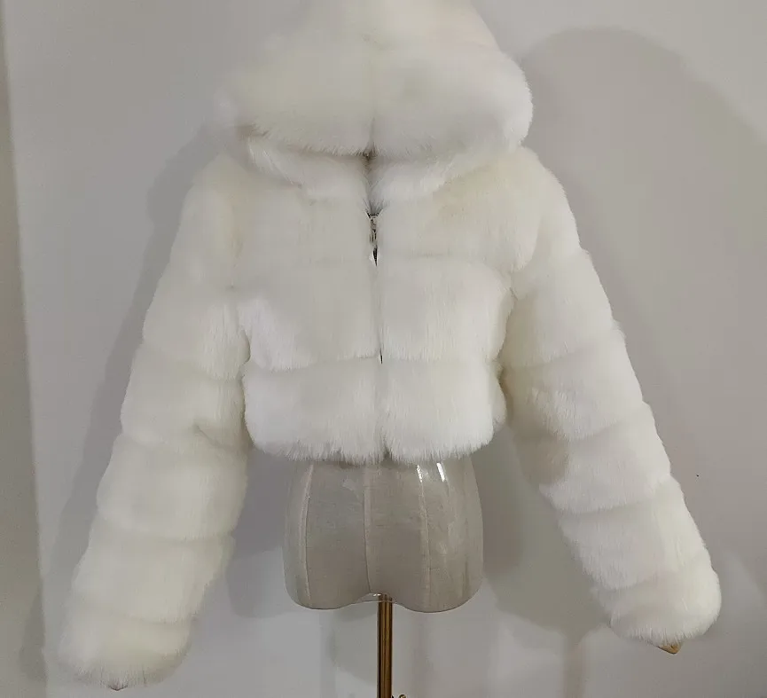 Wholesaler Hooded Zipper Faux Fur coat Customize Jacket Women Winter Cropped womens fur coats
Wholesaler Hooded Zipper Faux Fur coat Customize Jacket Women Winter Cropped womens fur coats