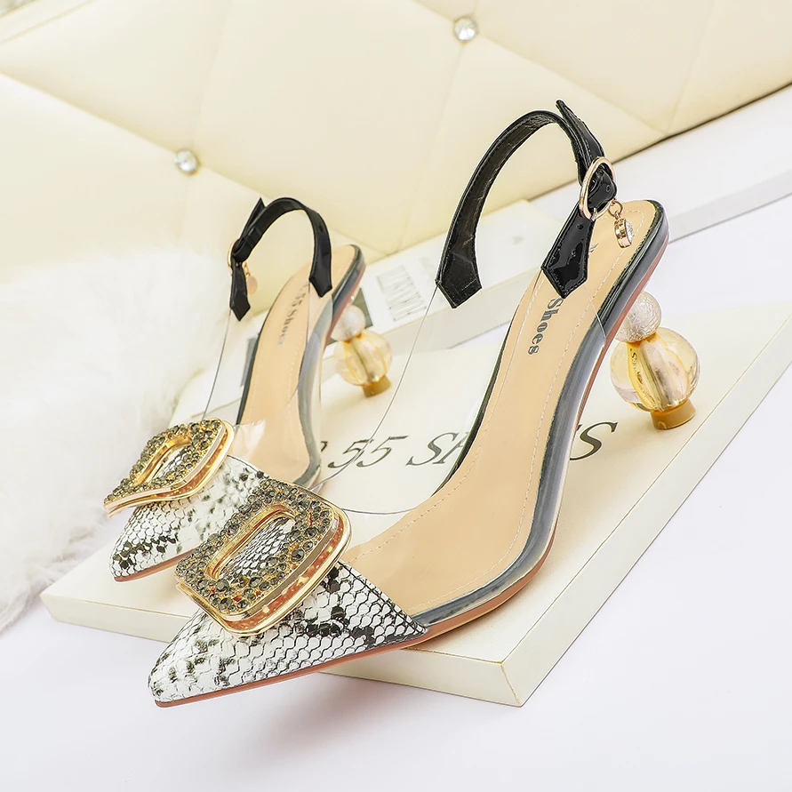 Latest design fashion sexy thick heel pointed toe transparent summer ladies heels sandals
Latest design fashion sexy thick heel pointed toe transparent summer ladies heels sandals