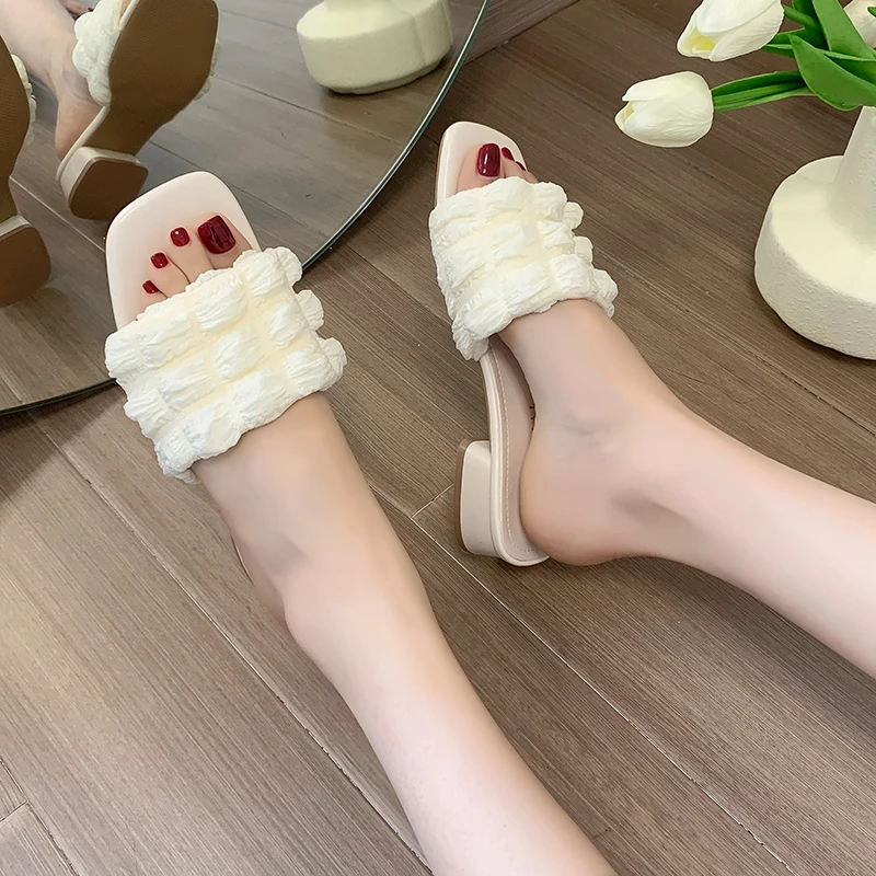 2022 Summer Slippers one world strap Fashion Outdoor Quality Solid color square toe sandals with flat bottom women and girl
2022 Summer Slippers one world strap Fashion Outdoor Quality Solid color square toe sandals with flat bottom women and girl
