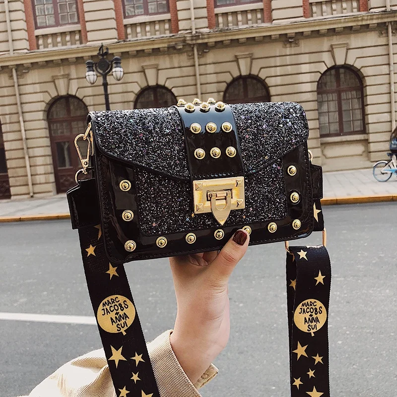 2022 Drop Shipping Lady Spring Handbags Cross Shoulder Wide Strap Small Jelly Handbag Purses Rivet Purse Leather Bags for Women
2022 Drop Shipping Lady Spring Handbags Cross Shoulder Wide Strap Small Jelly Handbag Purses Rivet Purse Leather Bags for Women