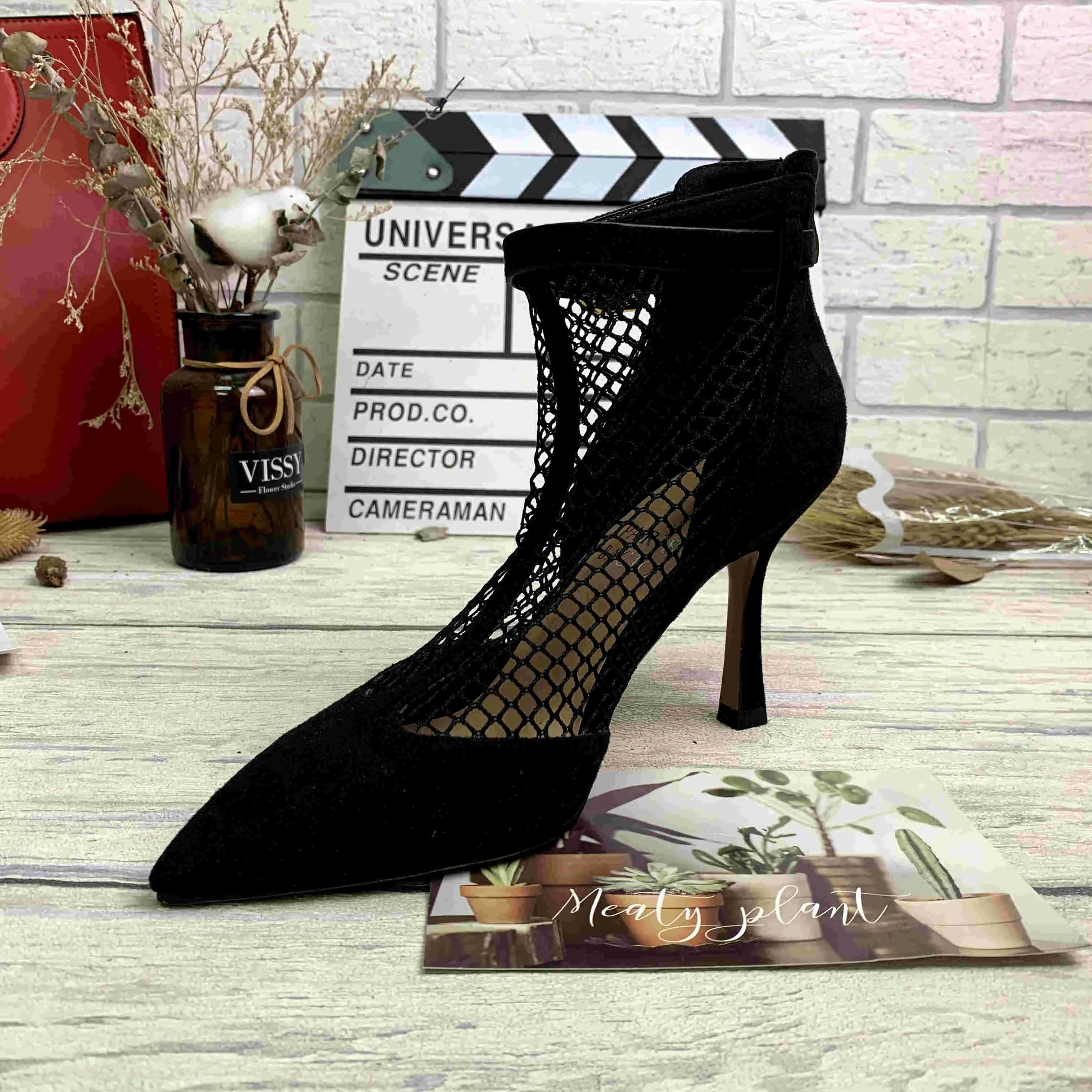 2021 spring new rear zipper fishing net black stiletto heel women's boots European and American large size wholesale
2021 spring new rear zipper fishing net black stiletto heel women's boots European and American large size wholesale