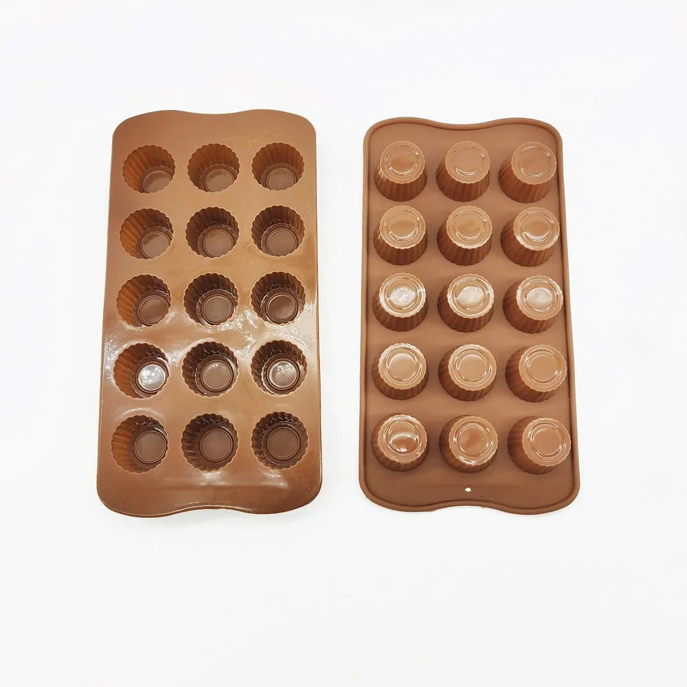 Oval Shapes Designs Silicone Candy Mold With 15- Cavity For Molding Gelatin Candy And Chocolate
Oval Shapes Designs Silicone Candy Mold With 15- Cavity For Molding Gelatin Candy And Chocolate