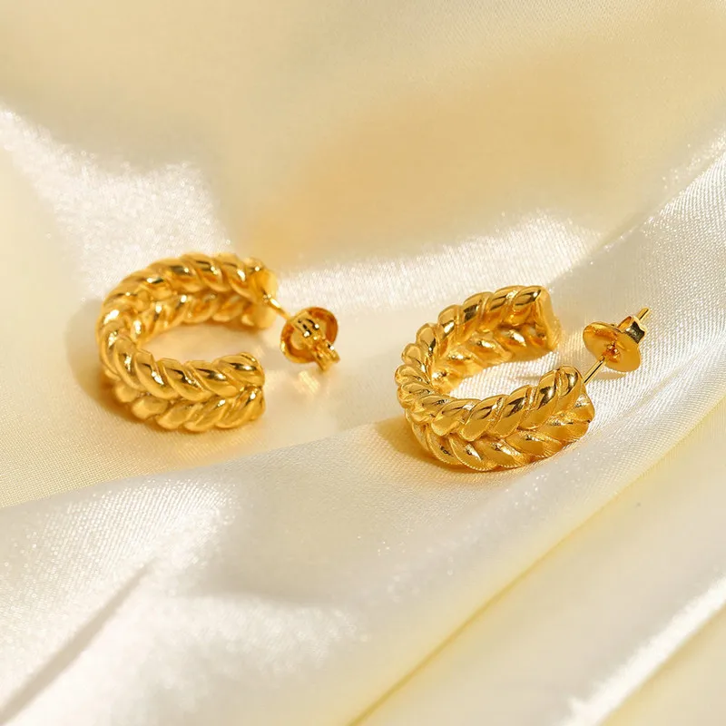 HongTong C-shaped Earrings Letter-shaped Hoop Earrings Ladies Trendy Metal Jewelry 18K Gold-plated Stainless Steel Earrings, Picture shows
HongTong C-shaped Earrings Letter-shaped Hoop Earrings Ladies Trendy Metal Jewelry 18K Gold-plated Stainless Steel Earrings, Picture shows