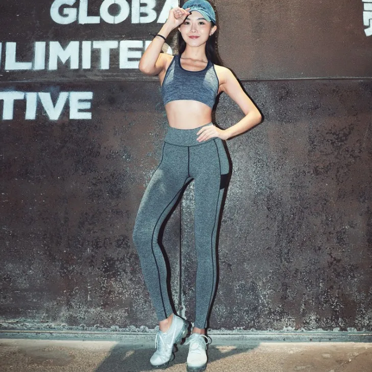 Aselnn fitness yoga set seamless padded joga set 2pcs sports suit gym leggings with reflective pcakets
Aselnn fitness yoga set seamless padded joga set 2pcs sports suit gym leggings with reflective pcakets