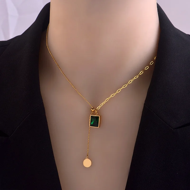 Vintage Gold Tone Steel Link Chain Square Cut Diamond Pendant Necklace Emerald Pendant Necklace
Vintage Gold Tone Steel Link Chain Square Cut Diamond Pendant Necklace Emerald Pendant Necklace