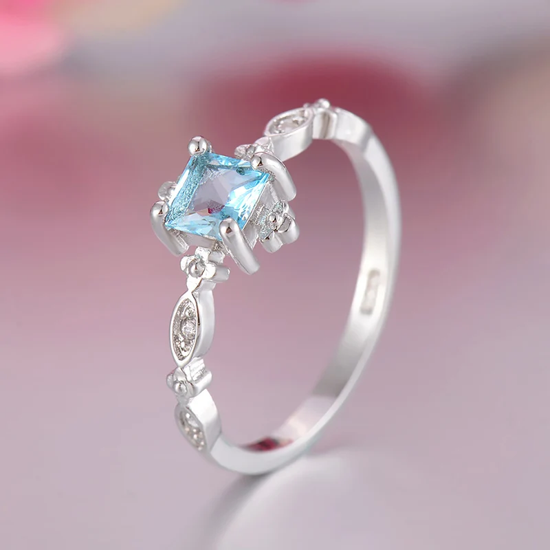 Factory Wholesale Minimalist design KYRA0749 3A Blue Zircon Rings for women, Silver color
Factory Wholesale Minimalist design KYRA0749 3A Blue Zircon Rings for women, Silver color