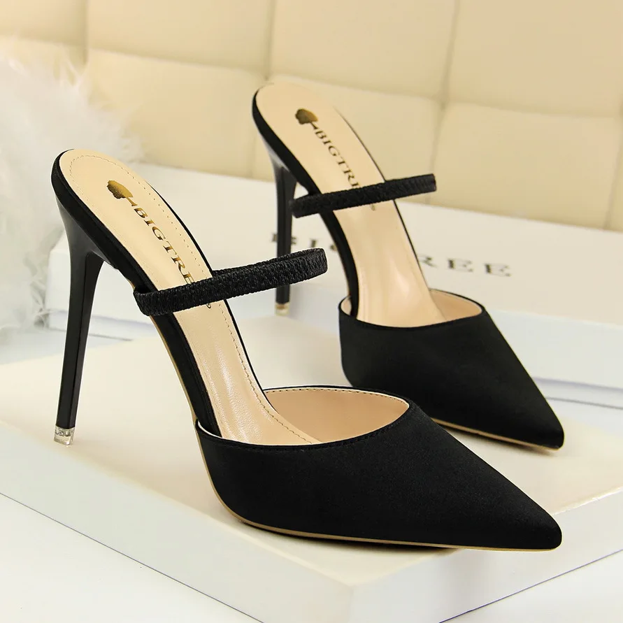 Luxury High Heels Pumps Pointed Toe High Heels Women Shoes Stiletto Shoes Woman's Mujer Simple Shoes
Luxury High Heels Pumps Pointed Toe High Heels Women Shoes Stiletto Shoes Woman's Mujer Simple Shoes