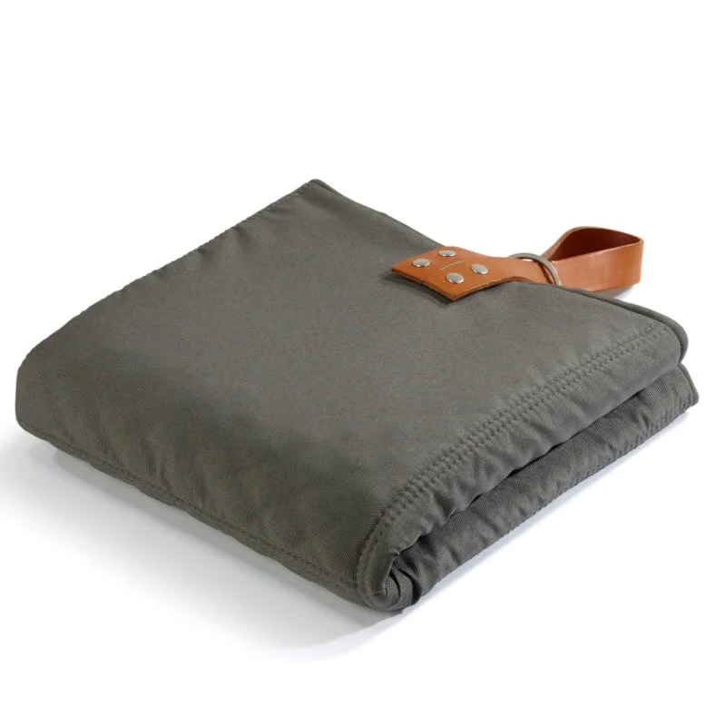 Fabric Dog Travel Mat Foldable Pet Blanket Pad Outdoor Pet Sleep Pad for Cat and Dog, Gray,black,beige & custom
Fabric Dog Travel Mat Foldable Pet Blanket Pad Outdoor Pet Sleep Pad for Cat and Dog, Gray,black,beige & custom