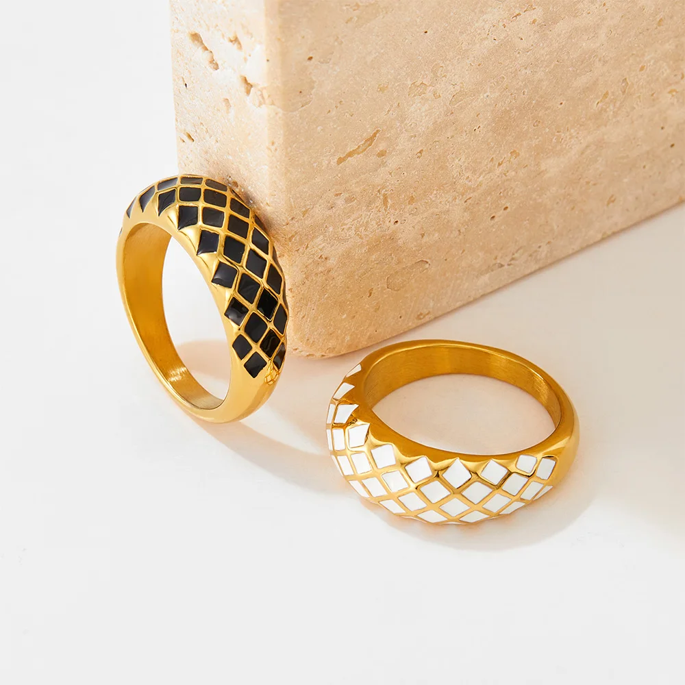 Vintage Retro Enamel Finger Classic Black White Checkerboard Gold Plated Stainless Steel Rings For Women
Vintage Retro Enamel Finger Classic Black White Checkerboard Gold Plated Stainless Steel Rings For Women