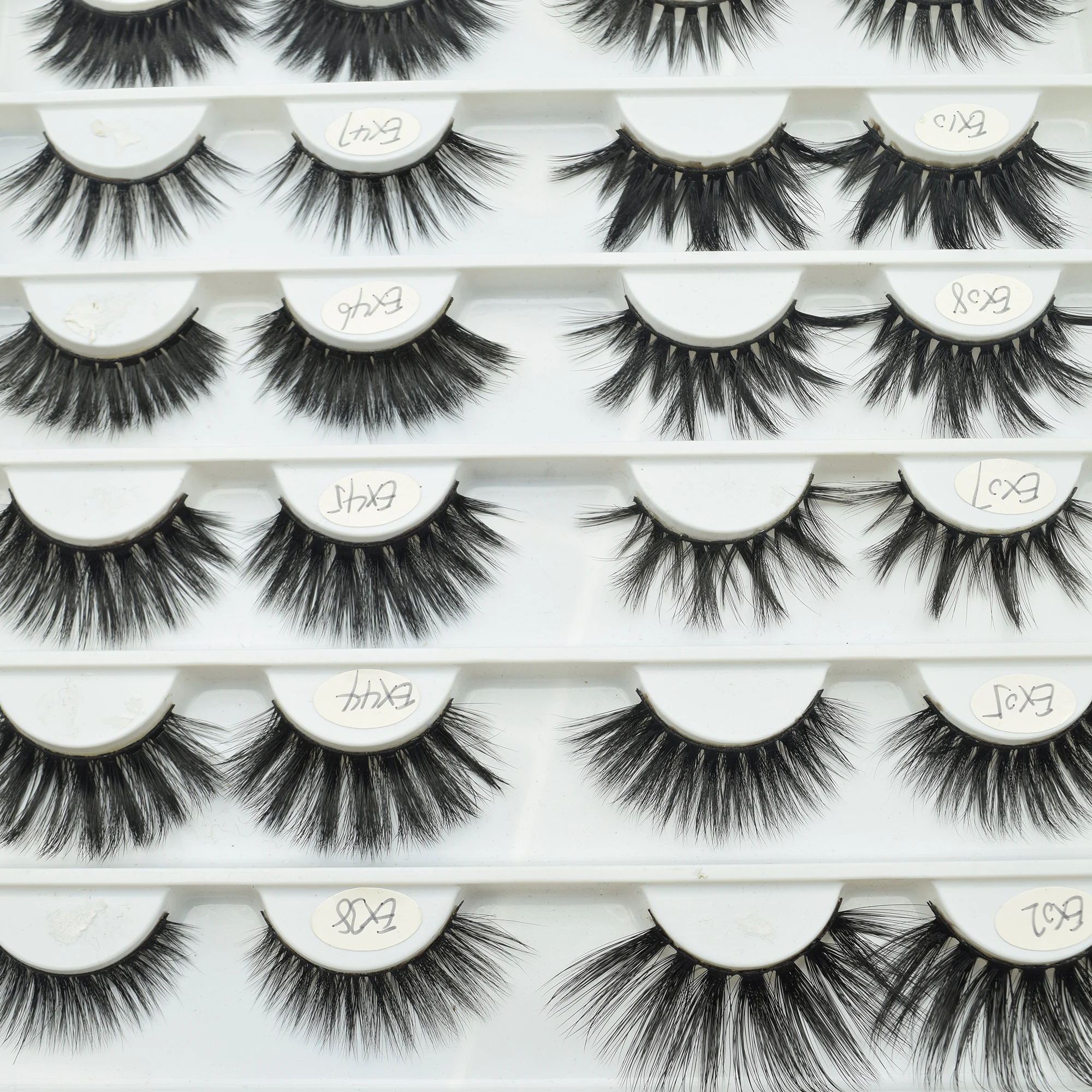 Wholesale dramatic 25mm mink eyelash vendor customized boxes packaging cases fluffy 5d mink eyelashes, Natural black
Wholesale dramatic 25mm mink eyelash vendor customized boxes packaging cases fluffy 5d mink eyelashes, Natural black