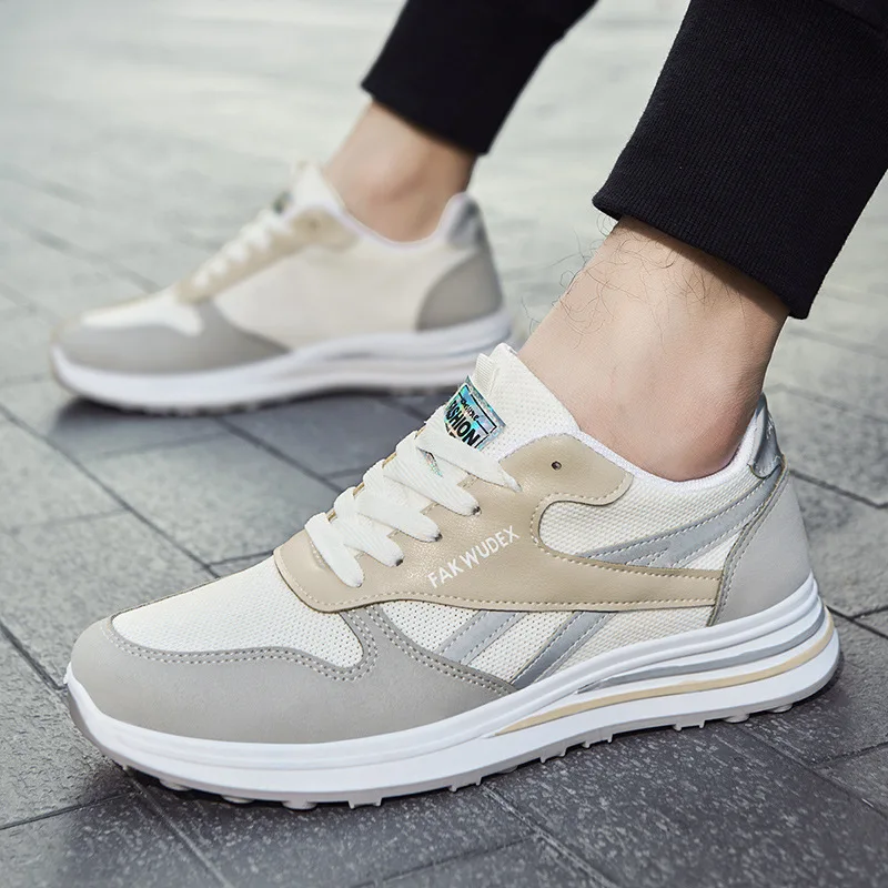 new Korean version of the trend of sports and leisure mesh breathable running shoes for young students, 2 colors
new Korean version of the trend of sports and leisure mesh breathable running shoes for young students, 2 colors
