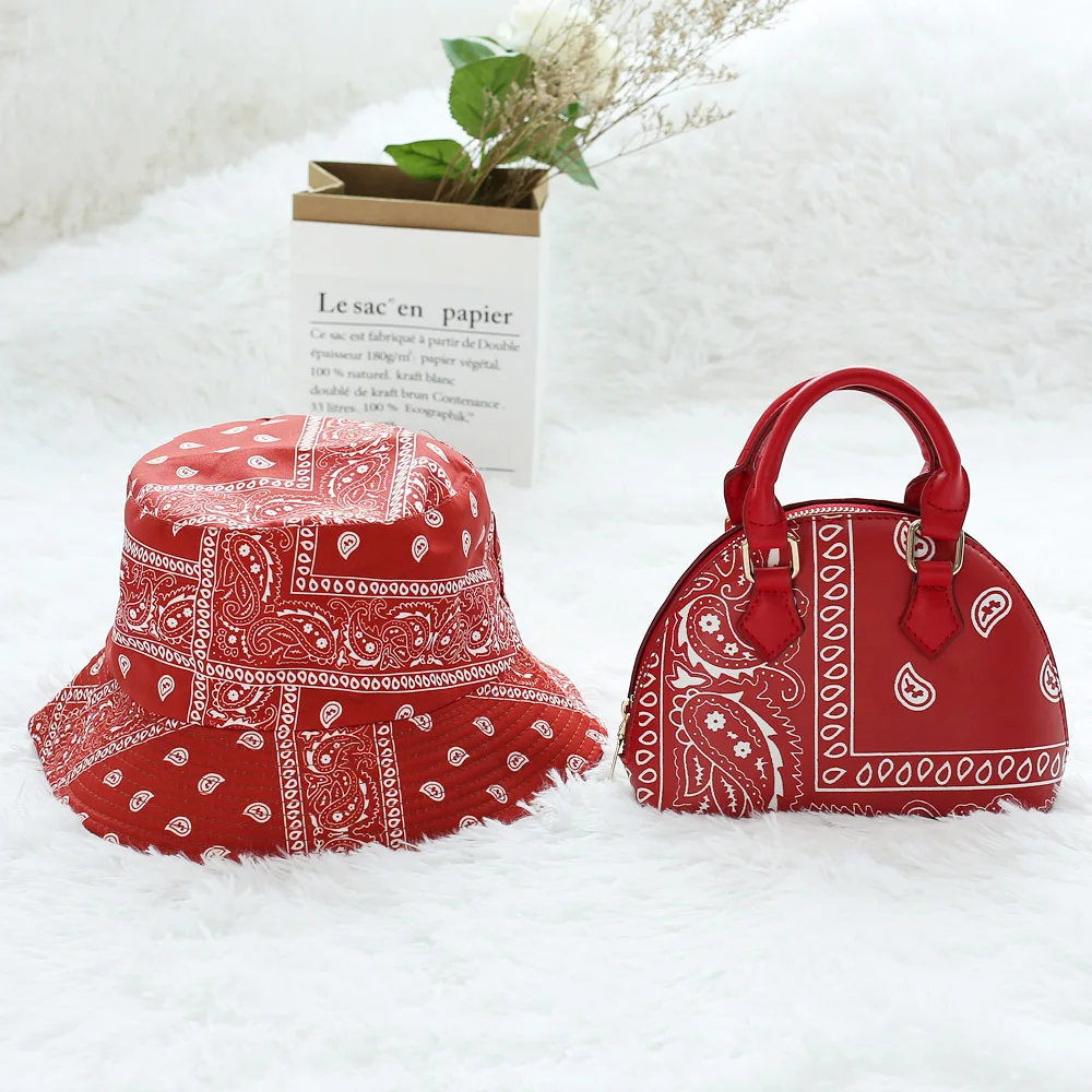 2021 Red Cashew Flower Print Shell Bag and Bucket Hat Sets Handbags Women Fashion Tote Blue Bandana Purse Set, 6 colors
2021 Red Cashew Flower Print Shell Bag and Bucket Hat Sets Handbags Women Fashion Tote Blue Bandana Purse Set, 6 colors