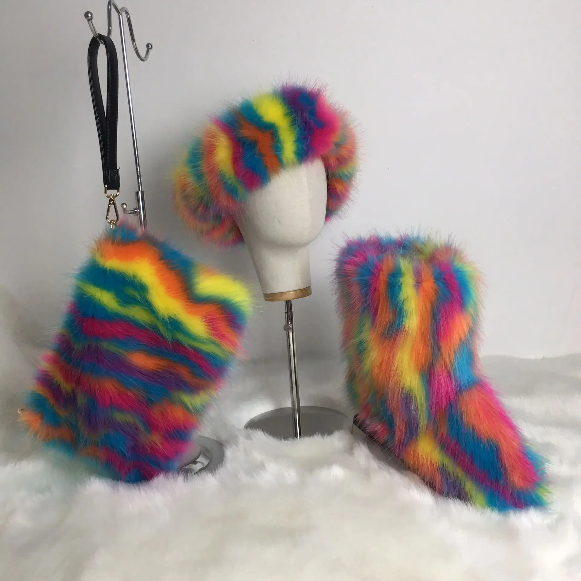 Wholesale ladies winter fuzzy conjunto de boots fur purse multicolor headband fluffy plush sets
Wholesale ladies winter fuzzy conjunto de boots fur purse multicolor headband fluffy plush sets