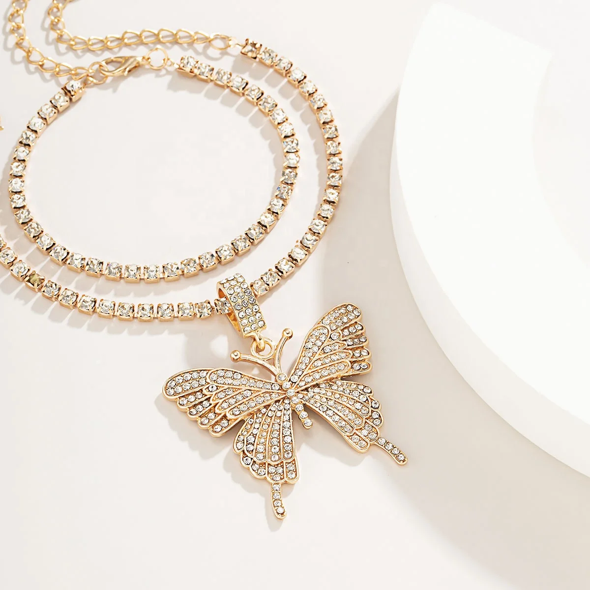 Charm Butterfly Tennis Bracelet for Women Luxury Rhinestone Bracelets on Hand Boho Crystal Anklet Fashion Jewelry, Customized color
Charm Butterfly Tennis Bracelet for Women Luxury Rhinestone Bracelets on Hand Boho Crystal Anklet Fashion Jewelry, Customized color
