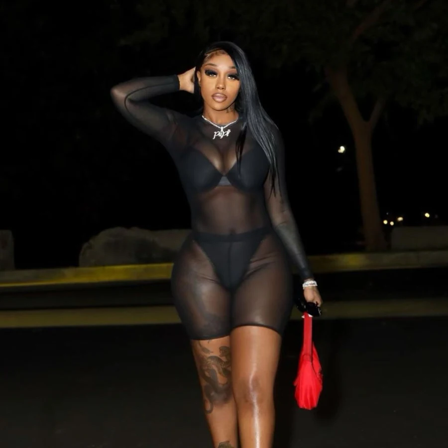 2022 Skinny Hollow out Mesh See Through Long Sleeve O-Neck Zipper Jumpsuit boydcon sexy Playsuits Women one piece romper
2022 Skinny Hollow out Mesh See Through Long Sleeve O-Neck Zipper Jumpsuit boydcon sexy Playsuits Women one piece romper