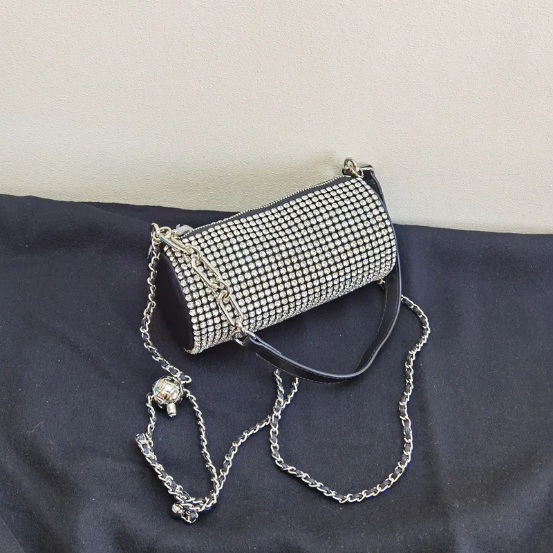 Best Selling Design Good Quality Custom Purses and Handbags Women Shoulder Women Barrel Hand Bags
Best Selling Design Good Quality Custom Purses and Handbags Women Shoulder Women Barrel Hand Bags