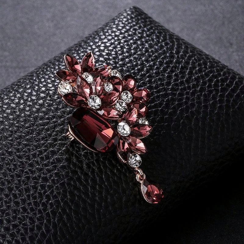 Fashion Crystal Glass Brooch Irregular Flower Women's Brooch Personality Tassel Creative Brooch, Purple
Fashion Crystal Glass Brooch Irregular Flower Women's Brooch Personality Tassel Creative Brooch, Purple