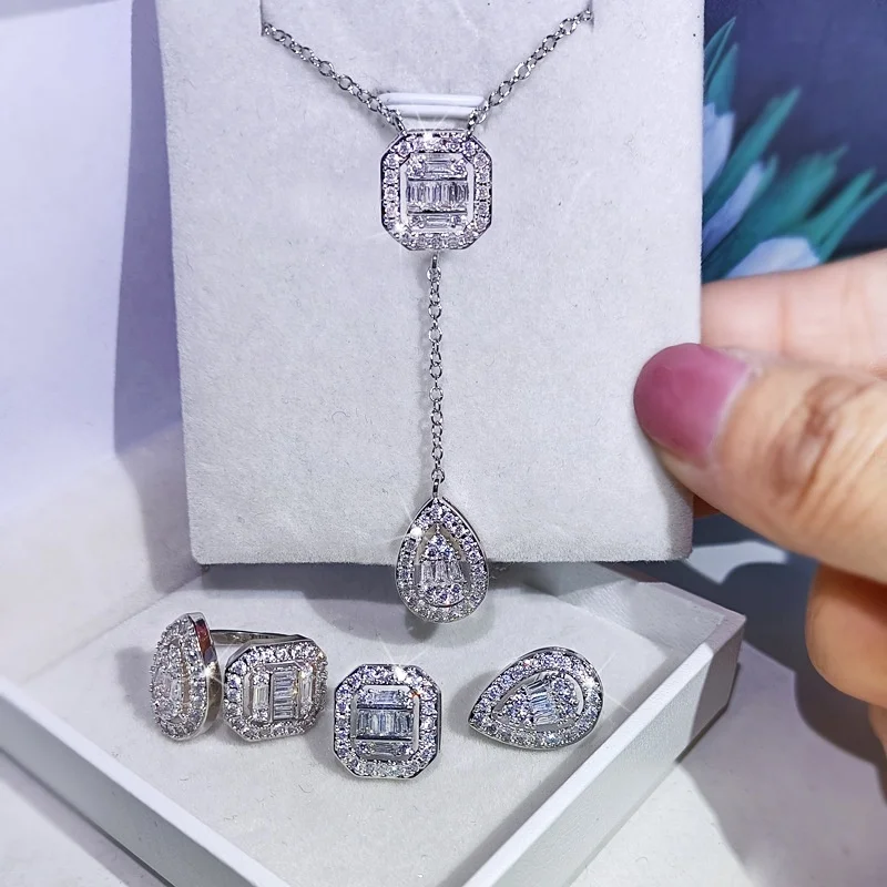 Elegant Fashion Geometry Cubic Zircon Trendy Geometric Necklace For Women Wedding jewelry set, Customized color
Elegant Fashion Geometry Cubic Zircon Trendy Geometric Necklace For Women Wedding jewelry set, Customized color