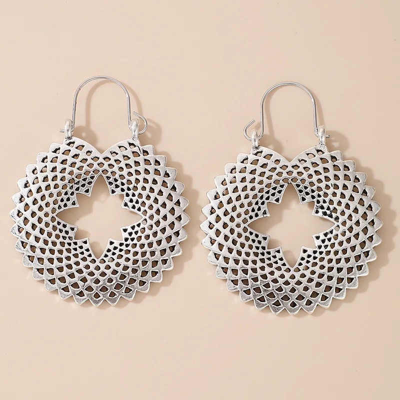 Kaimei European and American jewelry Fashion simple retro alloy lotus hoop antique silver earrings hollow geometric earrings, Many colors fyi
Kaimei European and American jewelry Fashion simple retro alloy lotus hoop antique silver earrings hollow geometric earrings, Many colors fyi