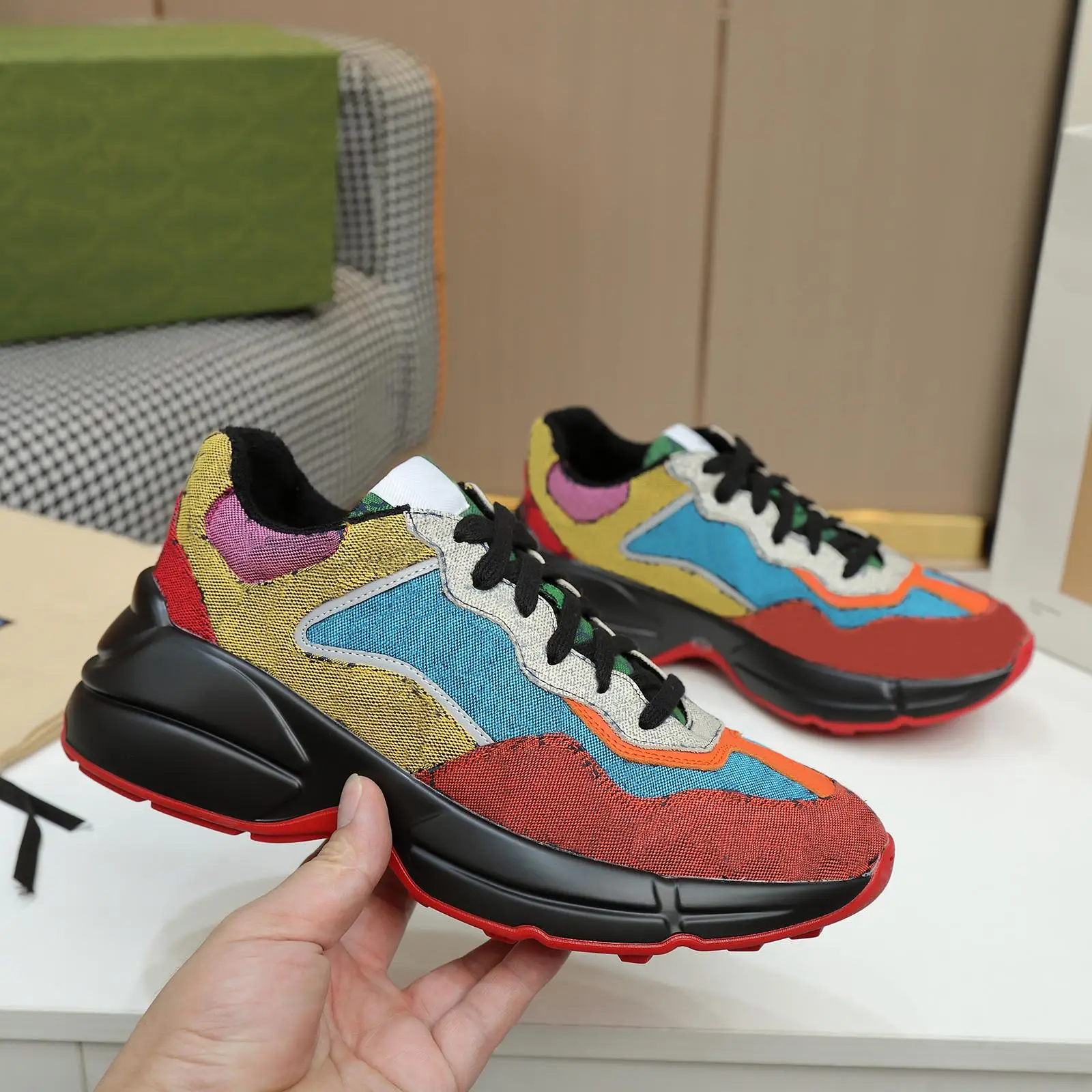 2021 Designer Sneakers Men women Trainers Vintage Luxury Ladies sport casual Shoes Designers runner Sneaker, Picture
2021 Designer Sneakers Men women Trainers Vintage Luxury Ladies sport casual Shoes Designers runner Sneaker, Picture